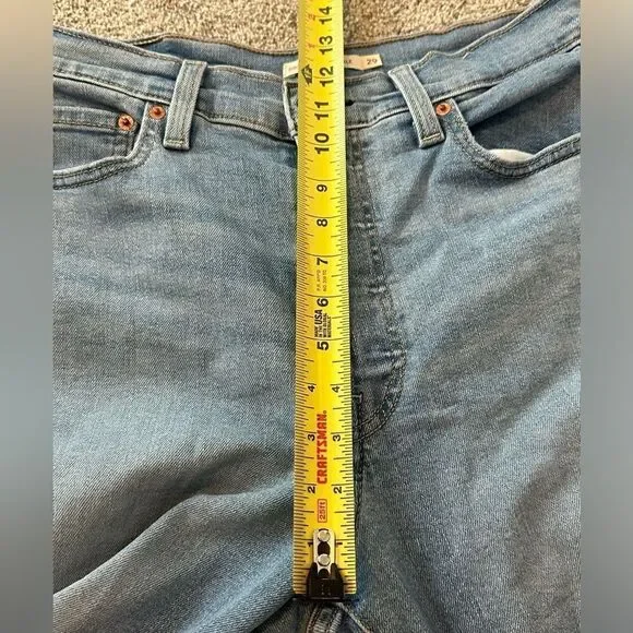Levi’s Rib cage Straight Ankle Button Fly Light Wash Denim Jeans Size 29 Waist - Picture 9 of 9